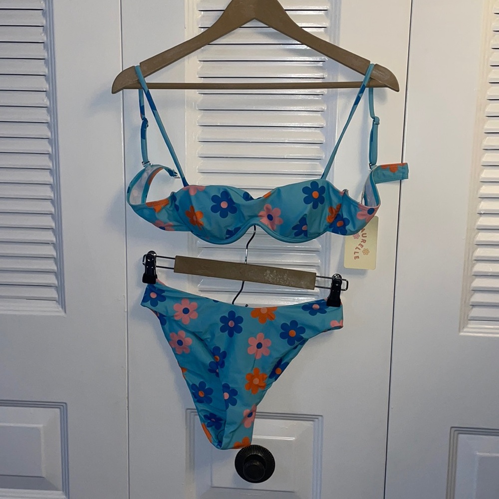 Aurelle - Floral Bathing suit 👙